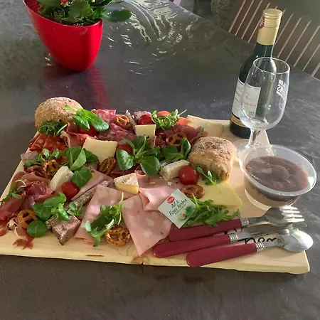 D'hotes Sous Les Grands Chenes * Saint-Étienne-de-Corcoué