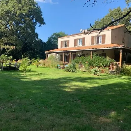 Panzió D'hotes Sous Les Grands Chenes *