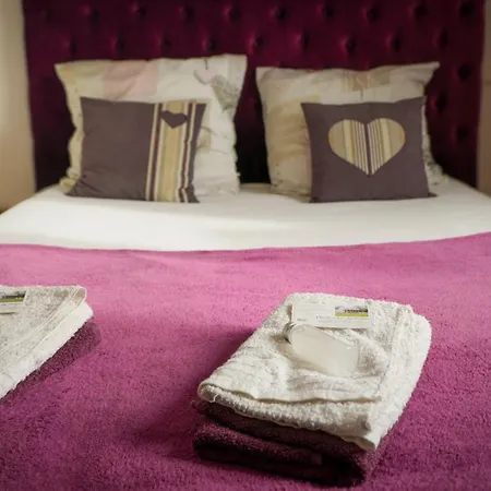 Panzió D'hotes Sous Les Grands Chenes *