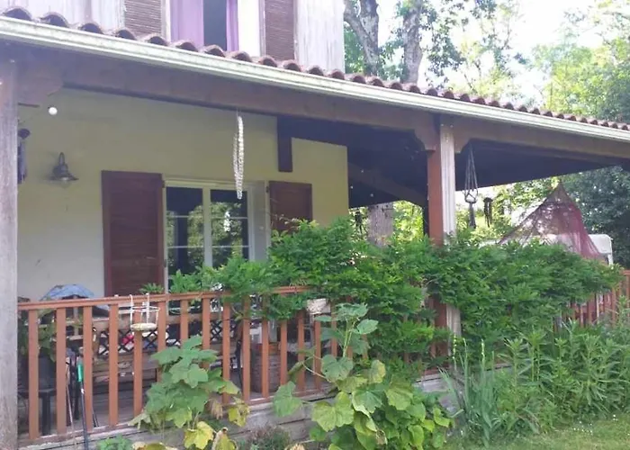 D'hôtes Sous Les Grands Chênes Couette-café