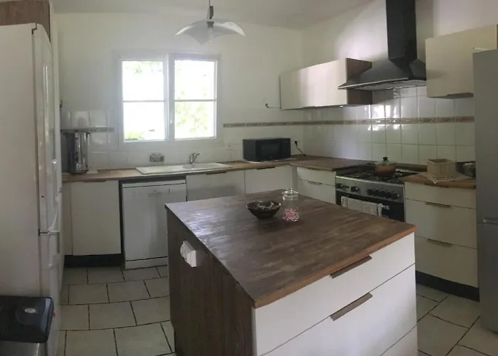 D'hôtes Sous Les Grands Chênes Saint-Etienne-de-Corcoue