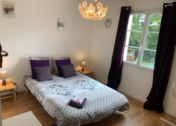 D'hôtes Sous Les Grands Chênes Couette-café *