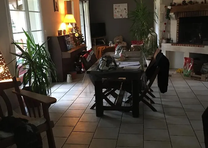 D'hôtes Sous Les Grands Chênes Couette-café *